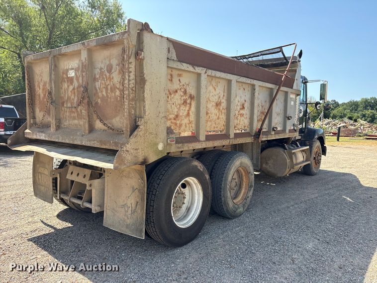 1996 Freightliner FDL112 Dump Truck - photo 5