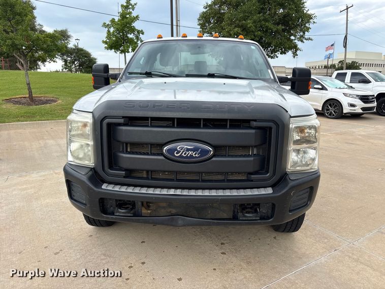 2016 Ford F350 Super Duty Pickup Truck - photo 2