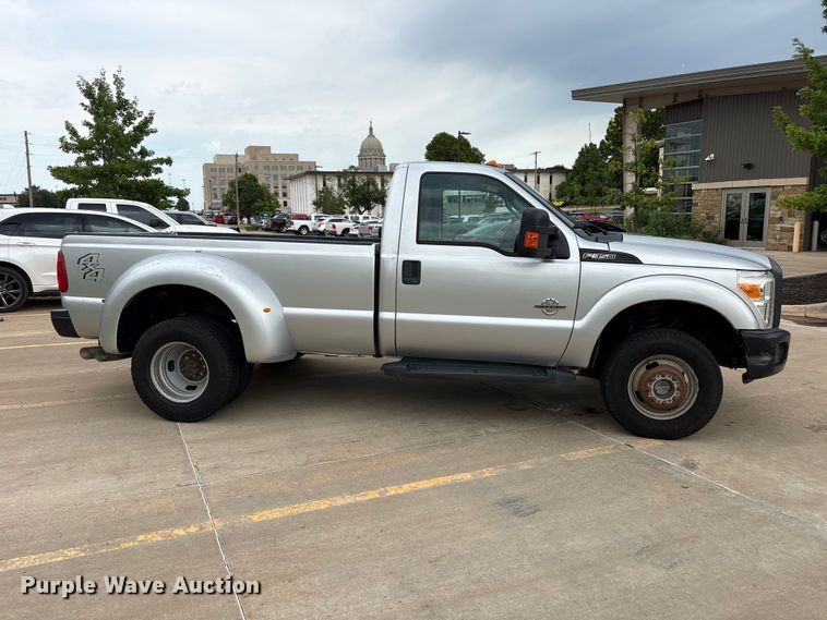 2016 Ford F350 Super Duty Pickup Truck - photo 4