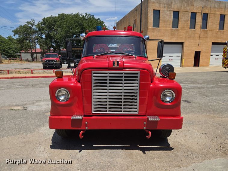 1972 International LOADSTAR1700 Pumper Fire Truck - photo 2