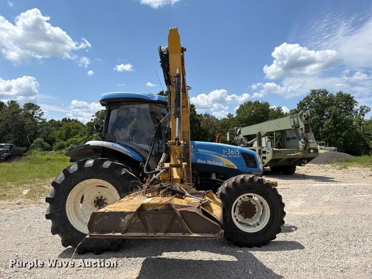 2010 New Holland T6030 MFWD Tractor - photo 4