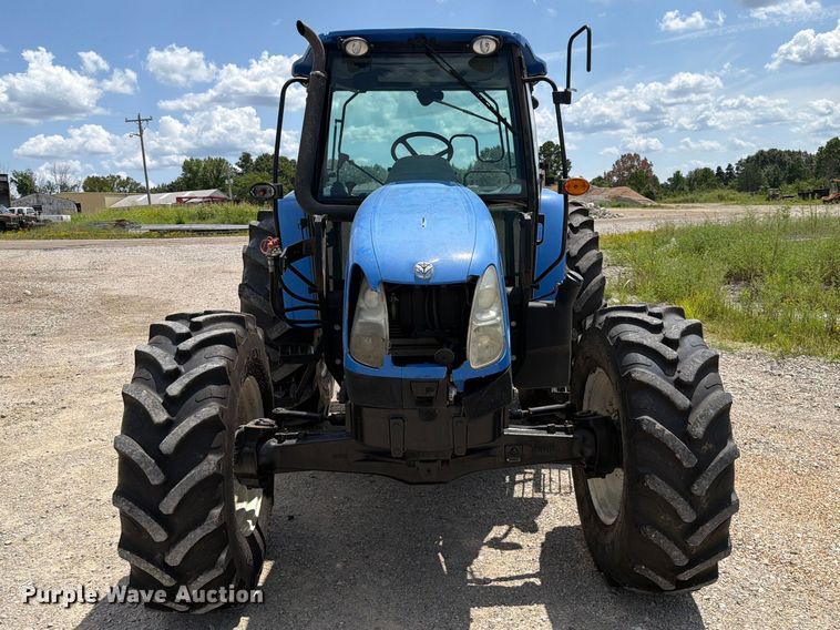 2012 New Holland T5050 MFWD Tractor - photo 2