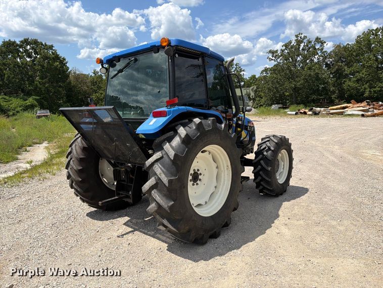 2012 New Holland T5050 MFWD Tractor - photo 5