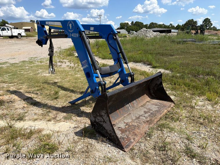 2012 New Holland 726018046 Loader - photo 3
