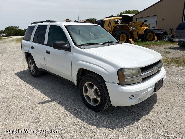2008 Chevrolet Trailblazer SUV - photo 3