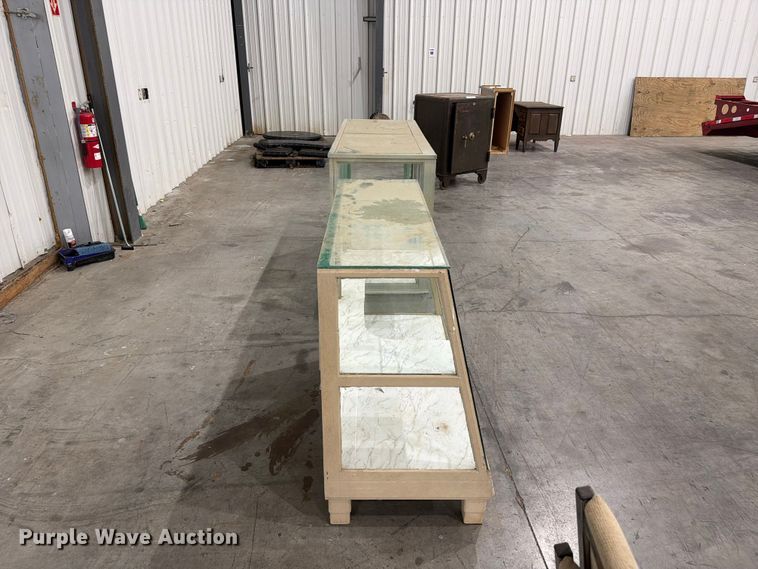 (2) Display Cases - photo 4