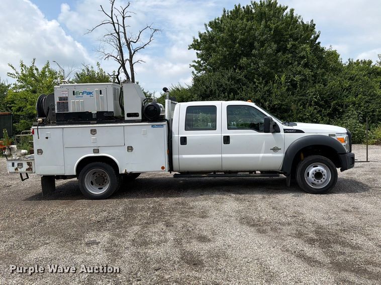 2012 Ford F550 Super Duty XL Crew Cab Service Truck - photo 4