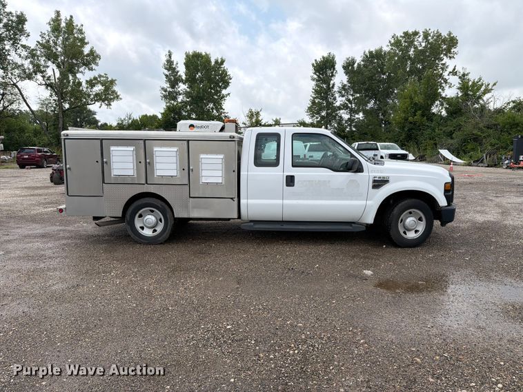 2009 Ford F250 Super Duty XL Ext. Cab Animal Control Pickup Truck - photo 4