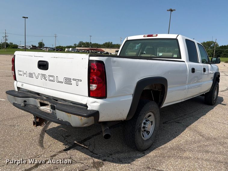 2006 Chevrolet Silverado 3500 Crew Cab Pickup Truck - photo 5
