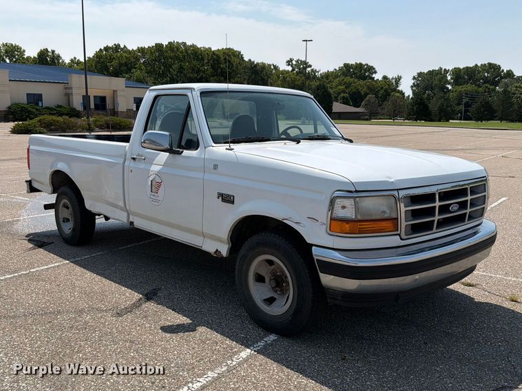 1995 Ford F150 XLT Pickup Truck - photo 3