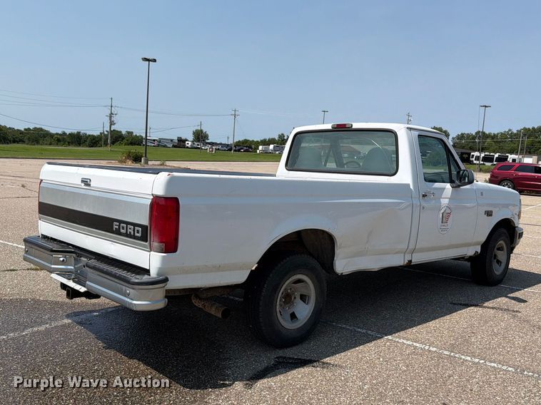 1995 Ford F150 XLT Pickup Truck - photo 5