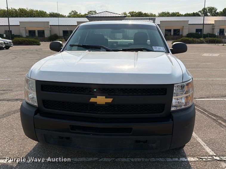 2013 Chevrolet Silverado 1500 Ext. Cab Pickup Truck - photo 2