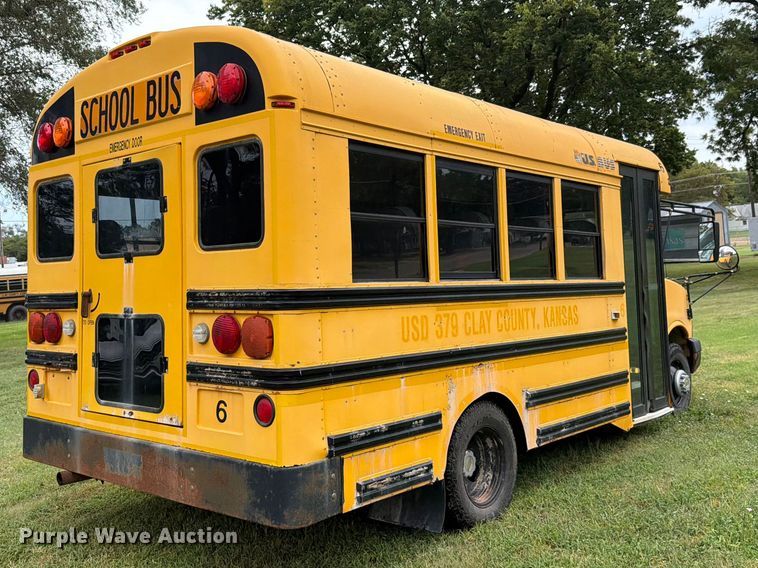 2005 Chevrolet Express School Bus - photo 5