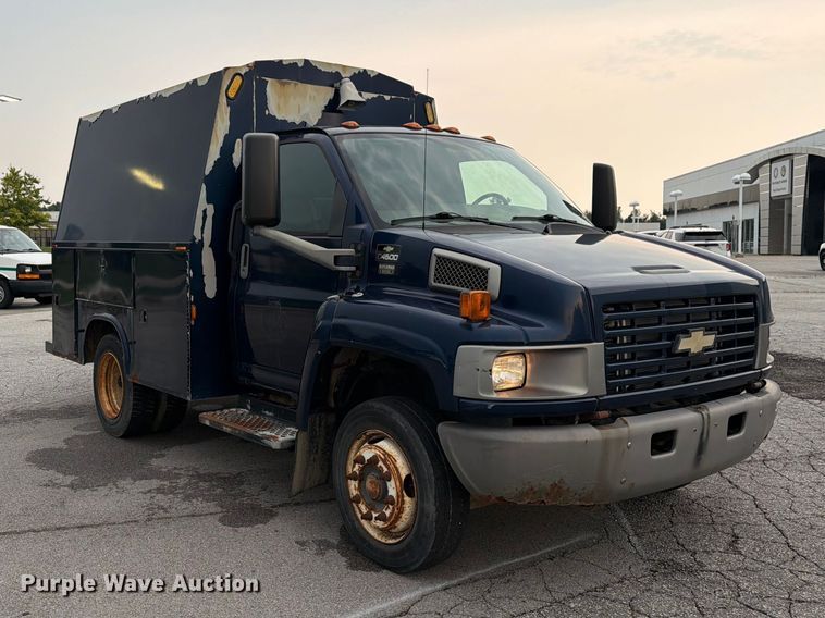 2007 Chevrolet C4500 Utility / Service Truck - photo 3