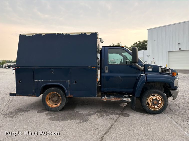 2007 Chevrolet C4500 Utility / Service Truck - photo 4