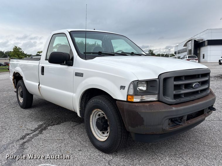 2002 Ford F250 Super Duty Pickup Truck - photo 3