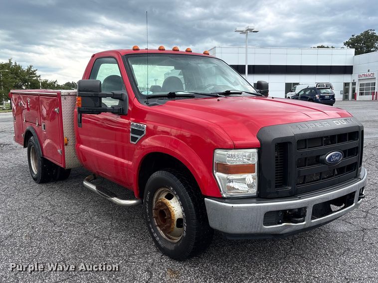 2008 Ford F350 Super Duty Utility Bed Pickup Truck - photo 3