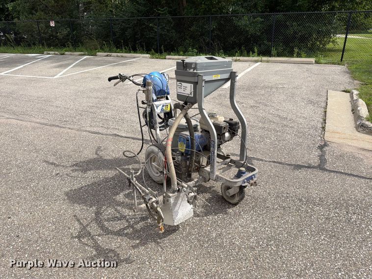 Graco LineLazer 3900 Paint Striper - photo 3