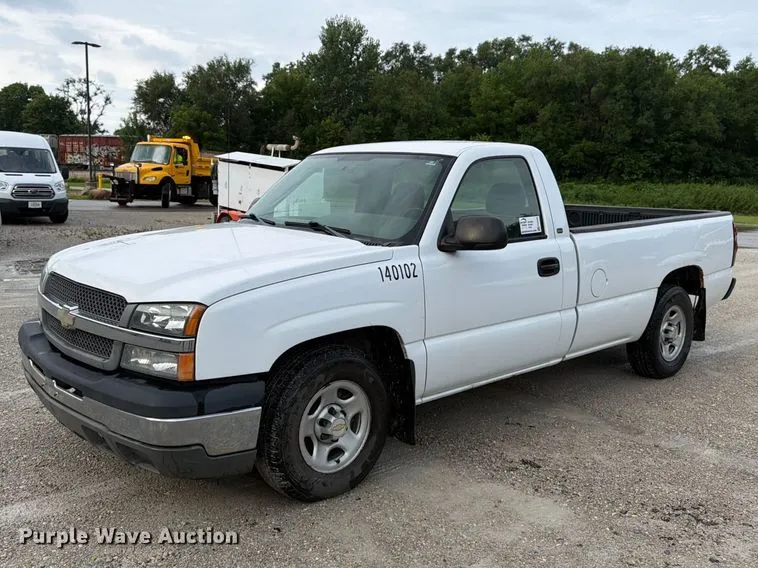 2004 Chevrolet Silverado 1500 Pickup Truck