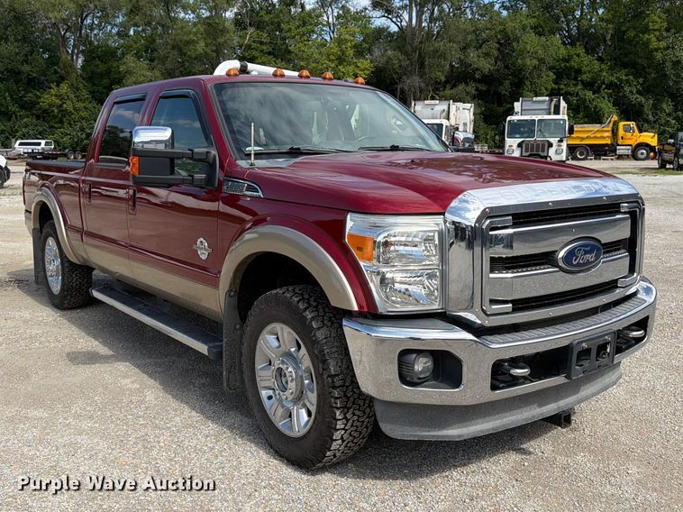 2013 Ford F250 Super Duty Crew Cab Pickup Truck - photo 3