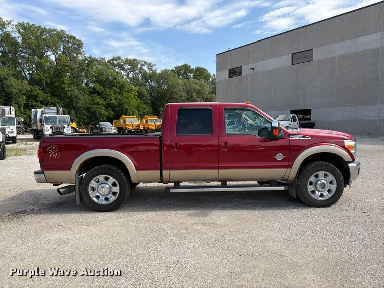 2013 Ford F250 Super Duty Crew Cab Pickup Truck - photo 4