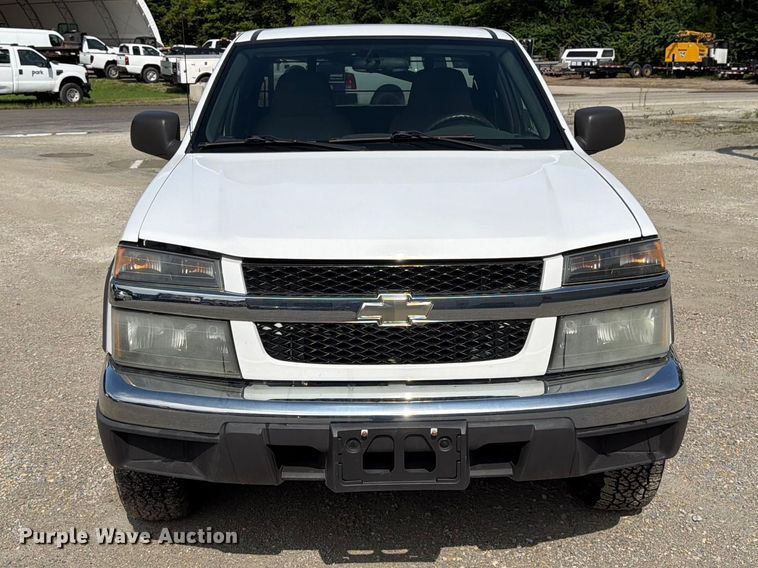 2005 Chevrolet Colorado Ext. Cab Pickup Truck - photo 2