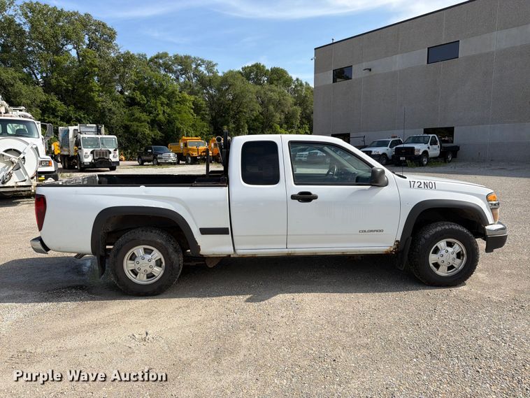 2005 Chevrolet Colorado Ext. Cab Pickup Truck - photo 4