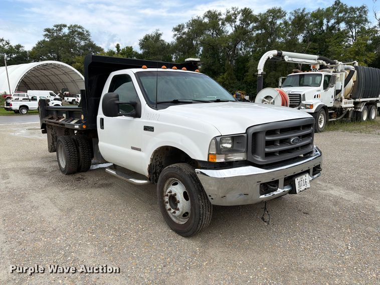 2003 Ford F450 Super Duty Dump Truck - photo 3