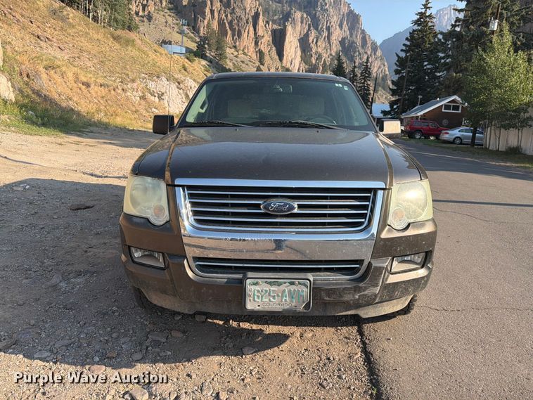 2008 Ford Explorer SUV - photo 2