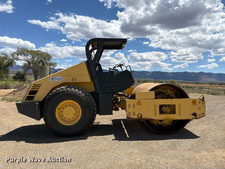 2000 Bomag BW213 D-3 Single Drum Roller - photo 4