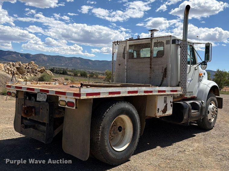 1999 International 4900 Flatbed Truck - photo 5