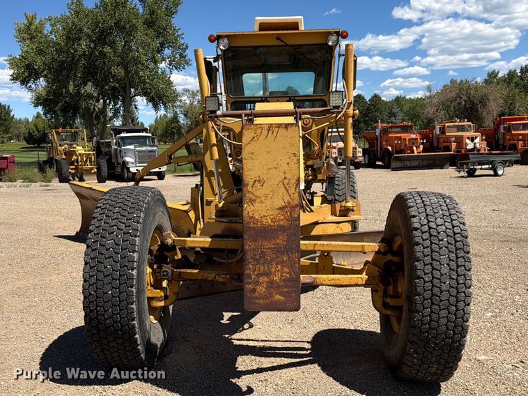 1989 Caterpillar 140G Motor Grader - photo 2