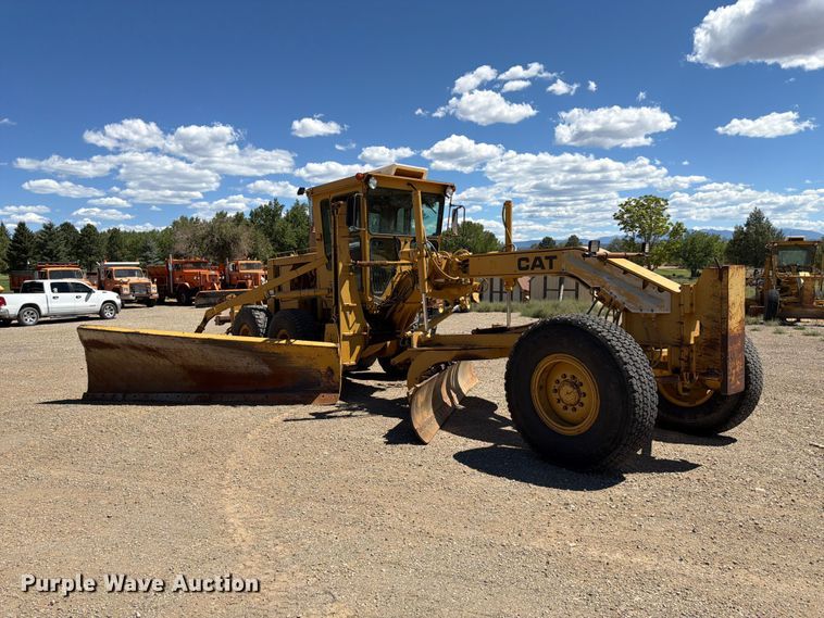 1989 Caterpillar 140G Motor Grader - photo 3