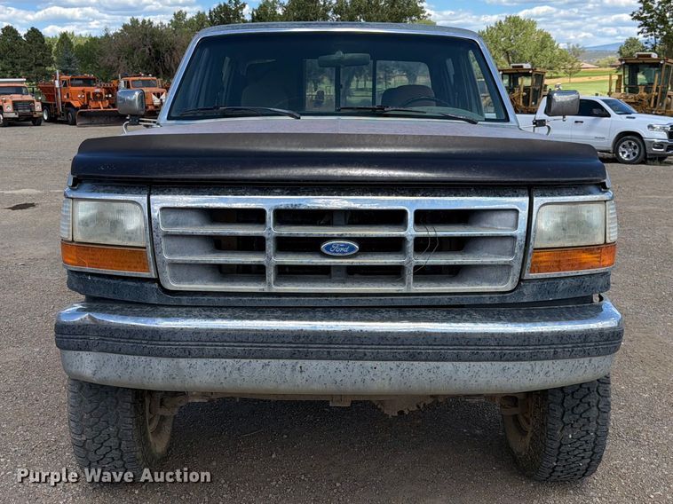 1993 Ford F350 Crew Cab Pickup Truck - photo 2