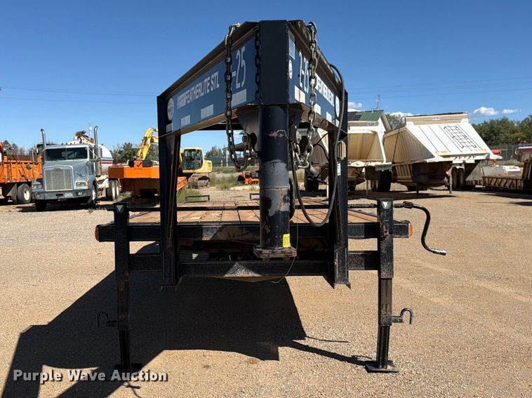 2003 Featherlite 5595 Equipment Trailer - photo 2