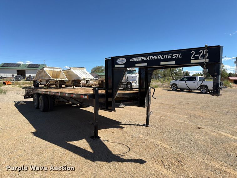 2003 Featherlite 5595 Equipment Trailer - photo 3
