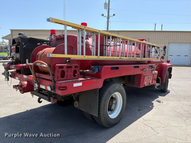 1985 Ford F800 Pumper Fire Truck - photo 5