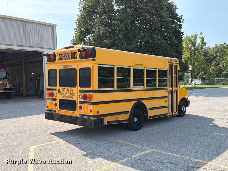 2007 Chevrolet Express 3500 School Bus - photo 5