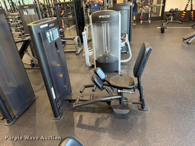 Precor Vitality Series Selectorized Line Thigh Machine - photo 4
