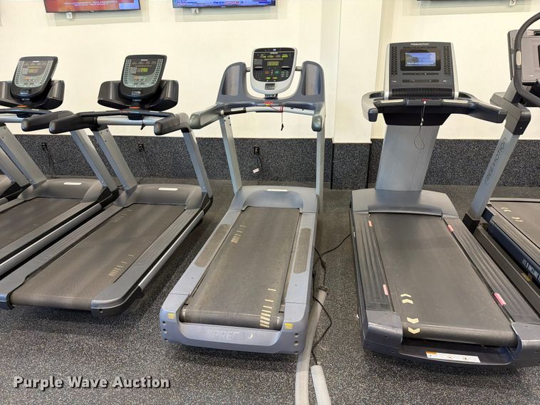 Precor TRM Treadmill - photo 5