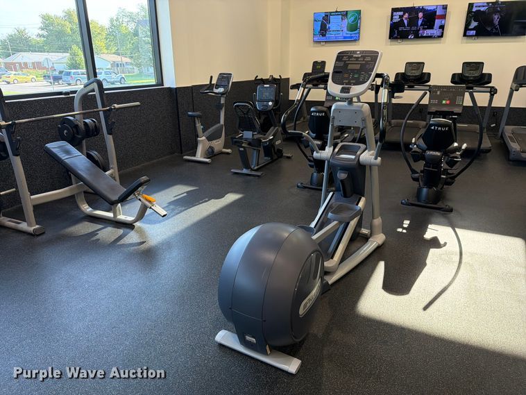 Precor EFX Elliptical - photo 3