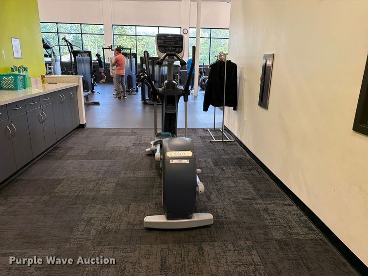 Precor EFX 835 Crossramp Elliptical - photo 5