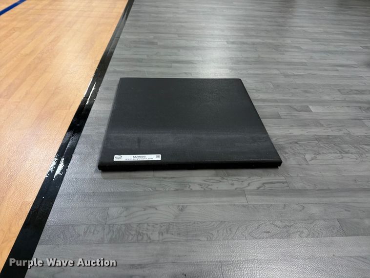 (20) Rubber Floor Tiles - photo 2