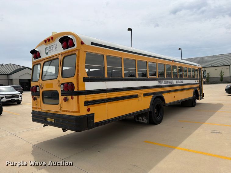 2001 Blue Bird TC2000 School Bus - photo 5