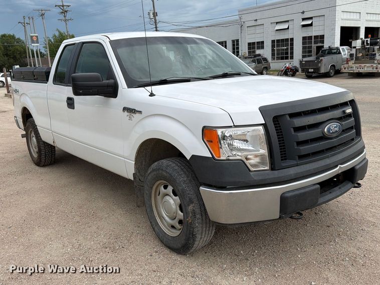 2010 Ford F150 Ext. Cab Pickup Truck - photo 3