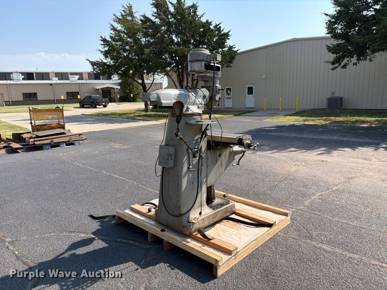 Bridgeport Milling Machine - photo 3