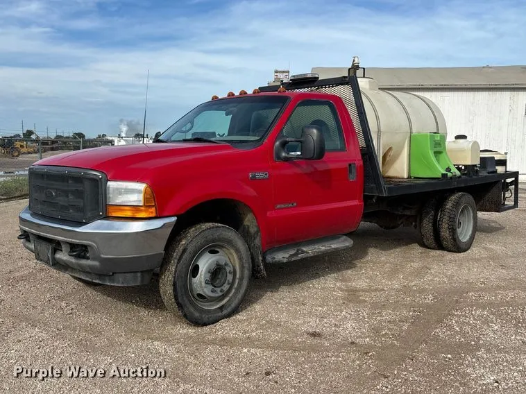2001 Ford F550 Super Duty Flatbed Truck