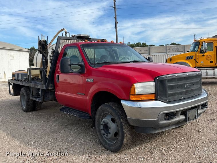 2001 Ford F550 Super Duty Flatbed Truck - photo 3