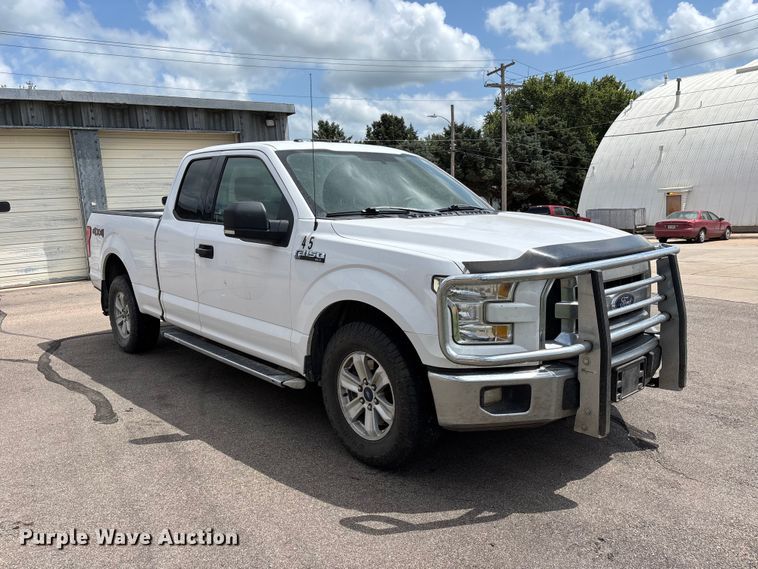 2015 Ford F150 Ext. Cab Pickup Truck - photo 3
