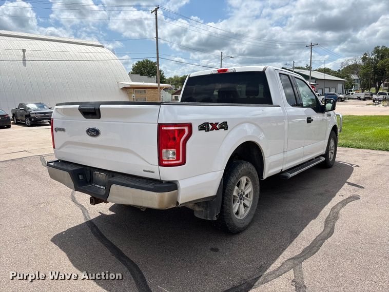 2015 Ford F150 Ext. Cab Pickup Truck - photo 5
